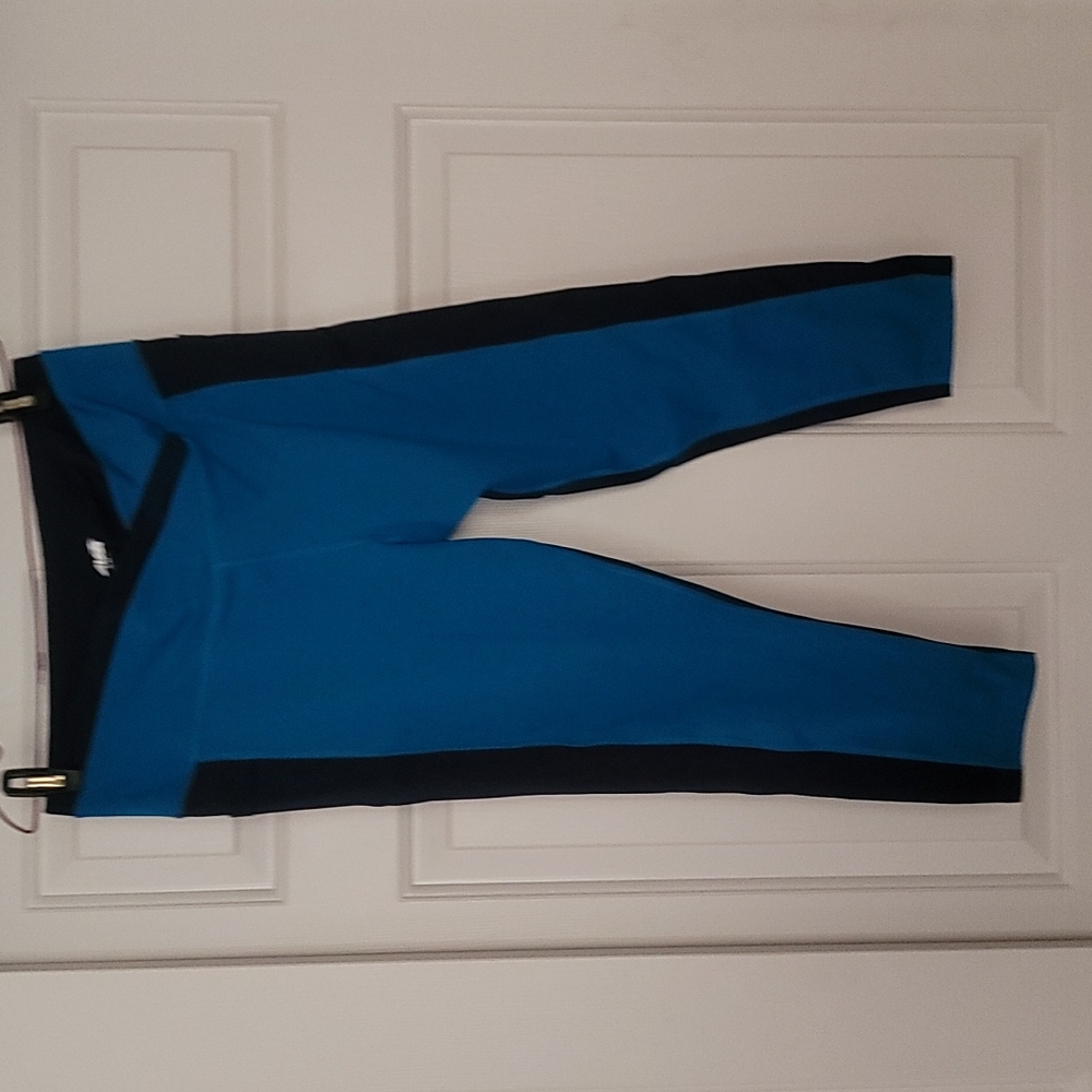 Avia Capri length leggings